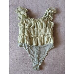 Promesa Women's‎ Medium Ruffle Lace Bodysuit Green Sleeveless Party Top Festival